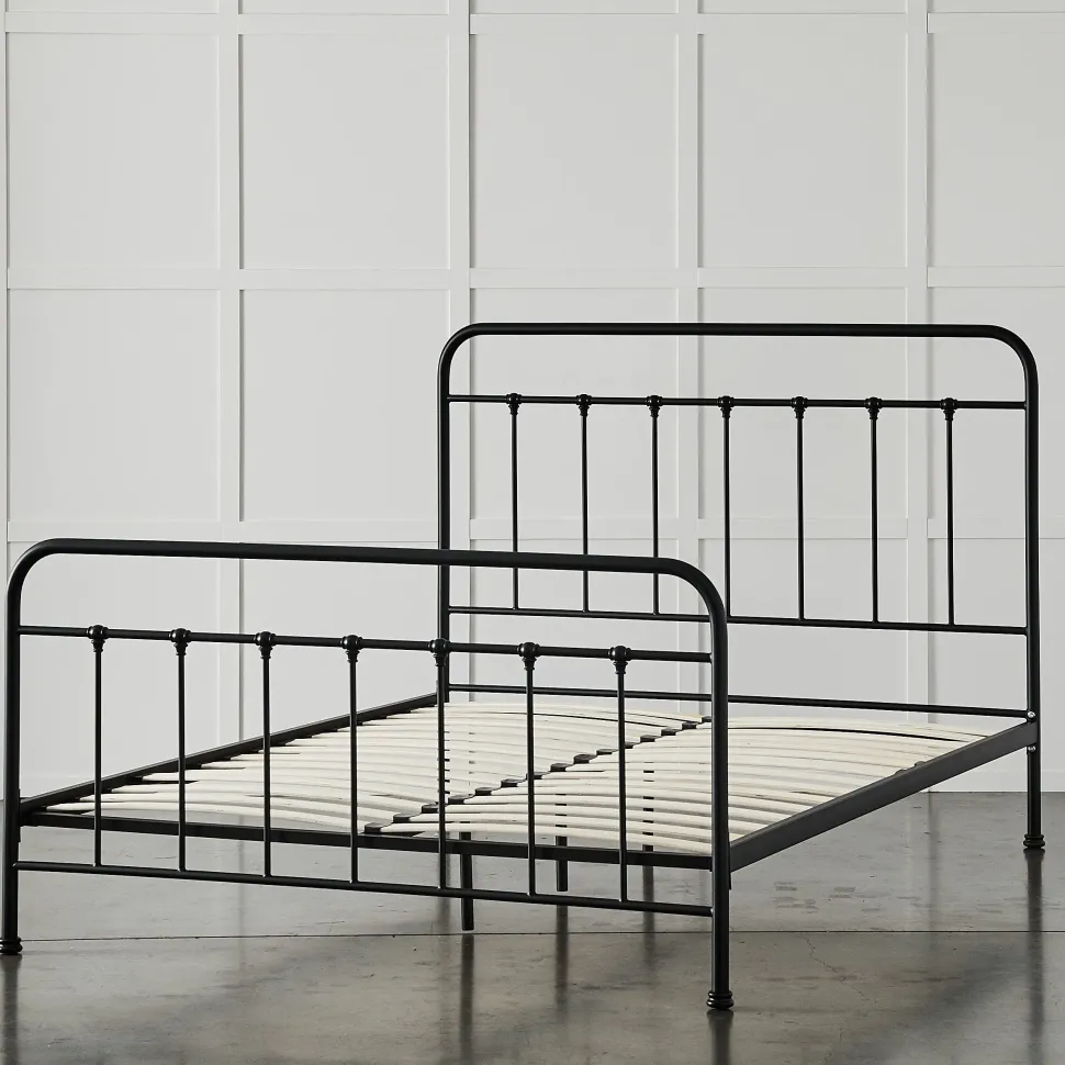 Alexander Queen Bed