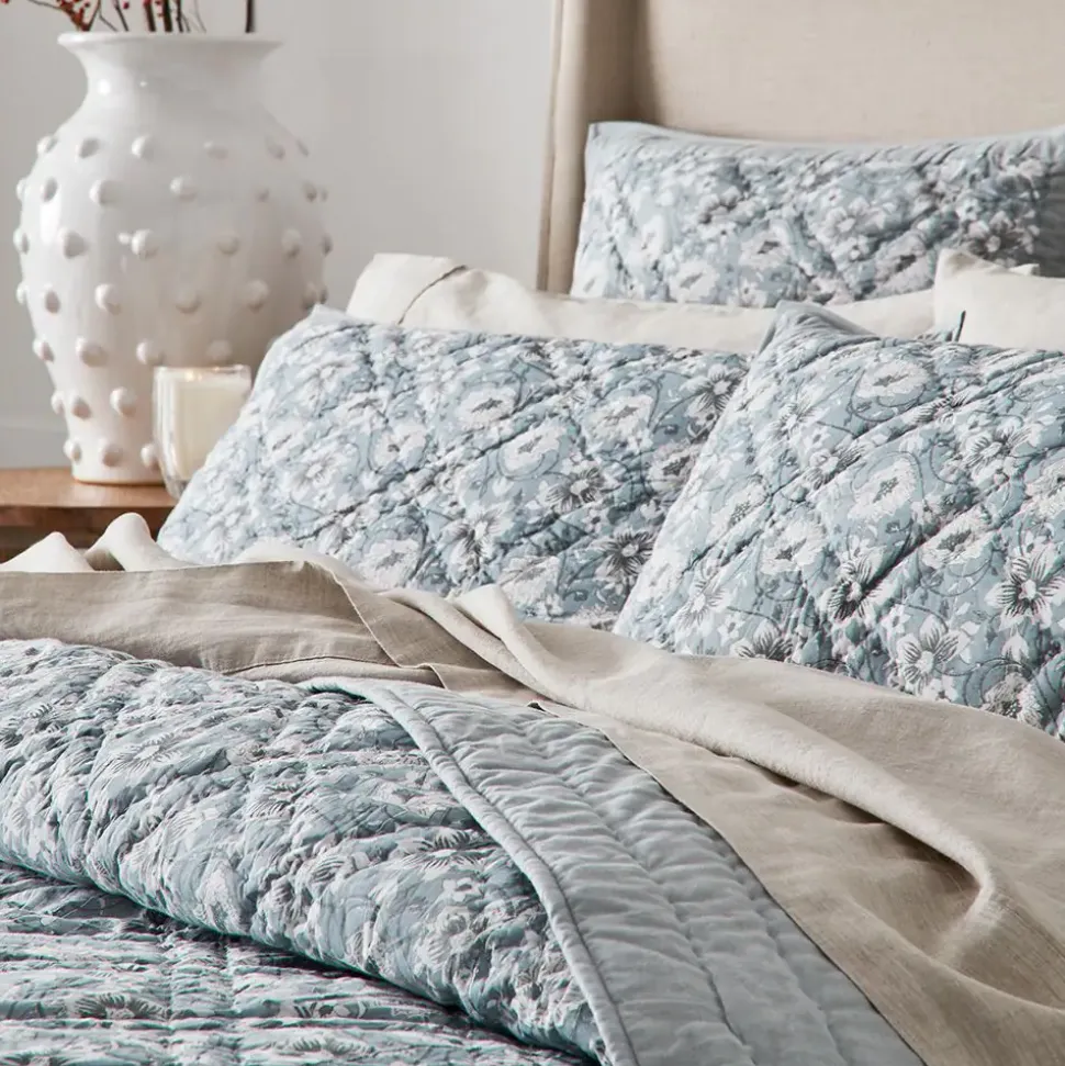 Amber Coverlet 240x260