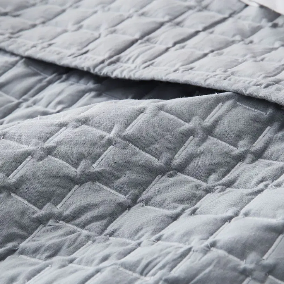 Arabella Coverlet 240x260