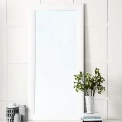 Avignon Mirror