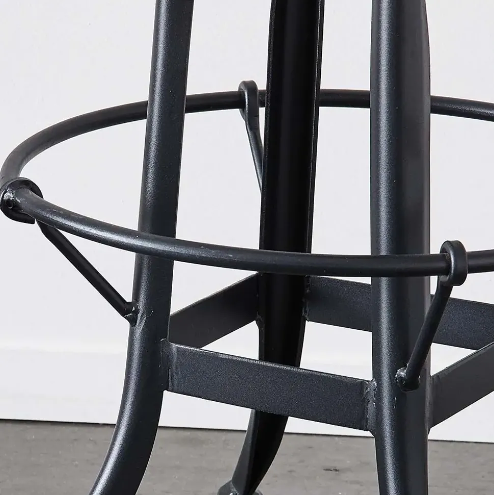 Axle Swivel Stool