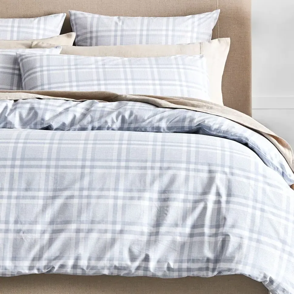 Bison Quilt Cover - Grey & White