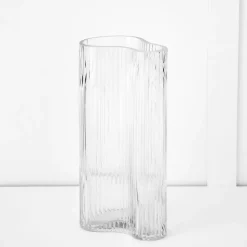 Christa Vase L