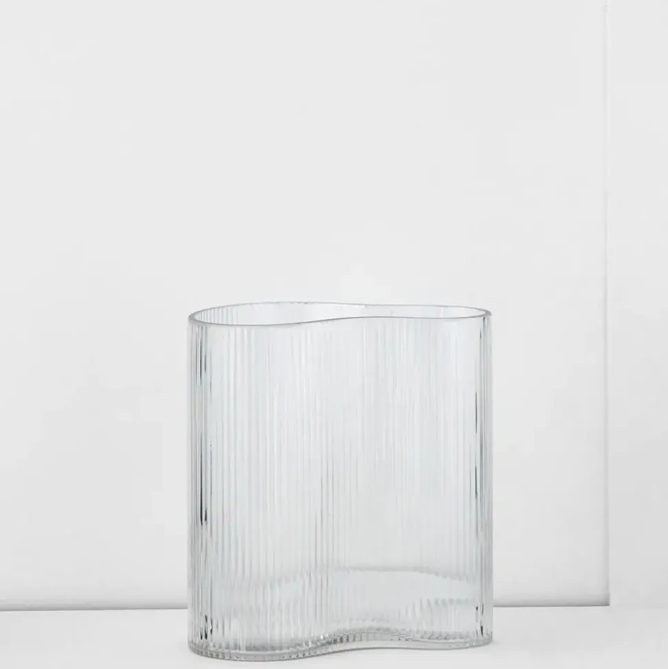 Christa Vase S