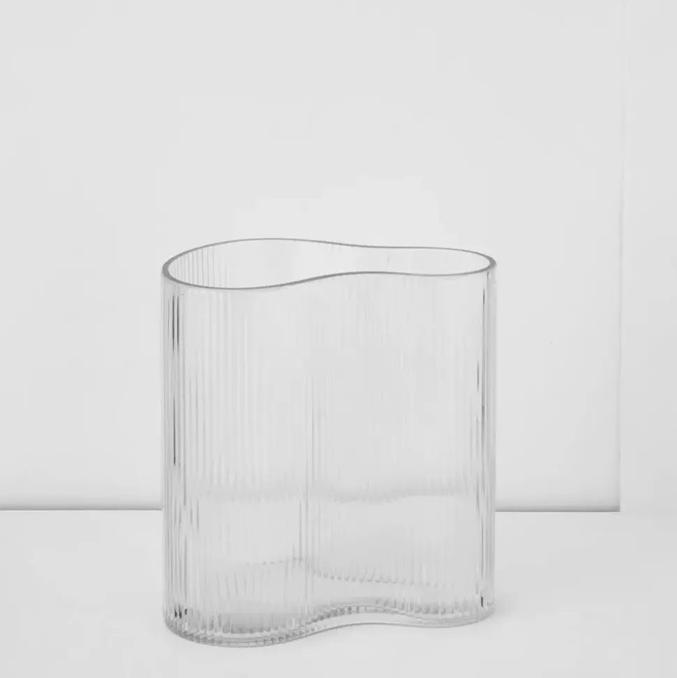Christa Vase S