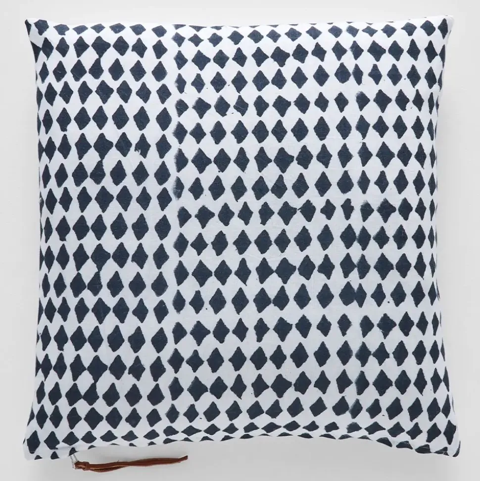 Diamond Cushion 50x50