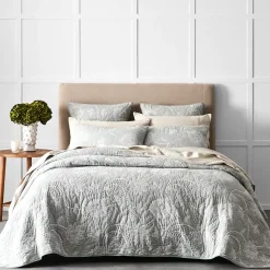 Emmeline Coverlet 240x260
