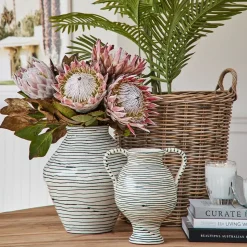 Esme Urn