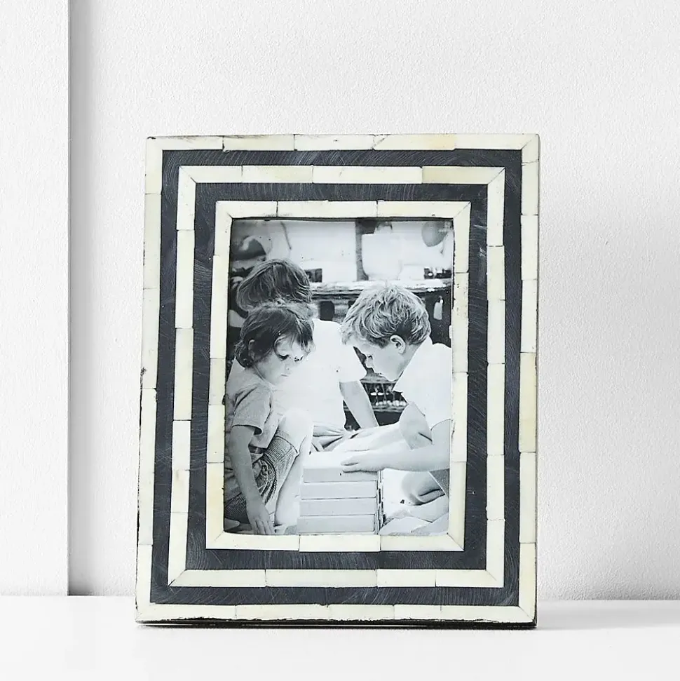 Jazzy Bone Frame