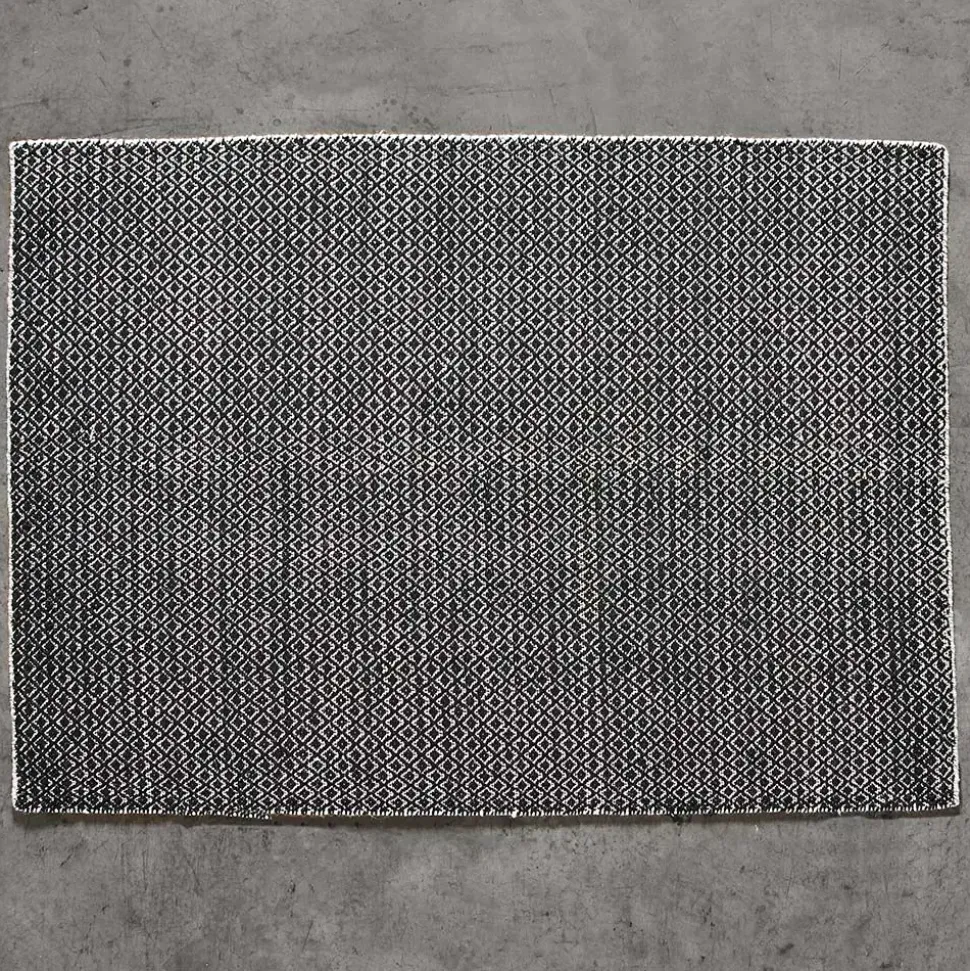 Jivika Rug - Ivory & Black