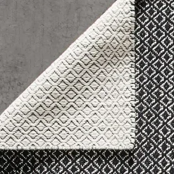 Jivika Rug - Ivory & Black