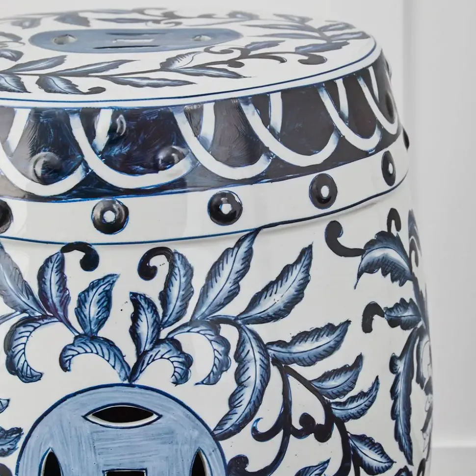 Kingdom Stool
