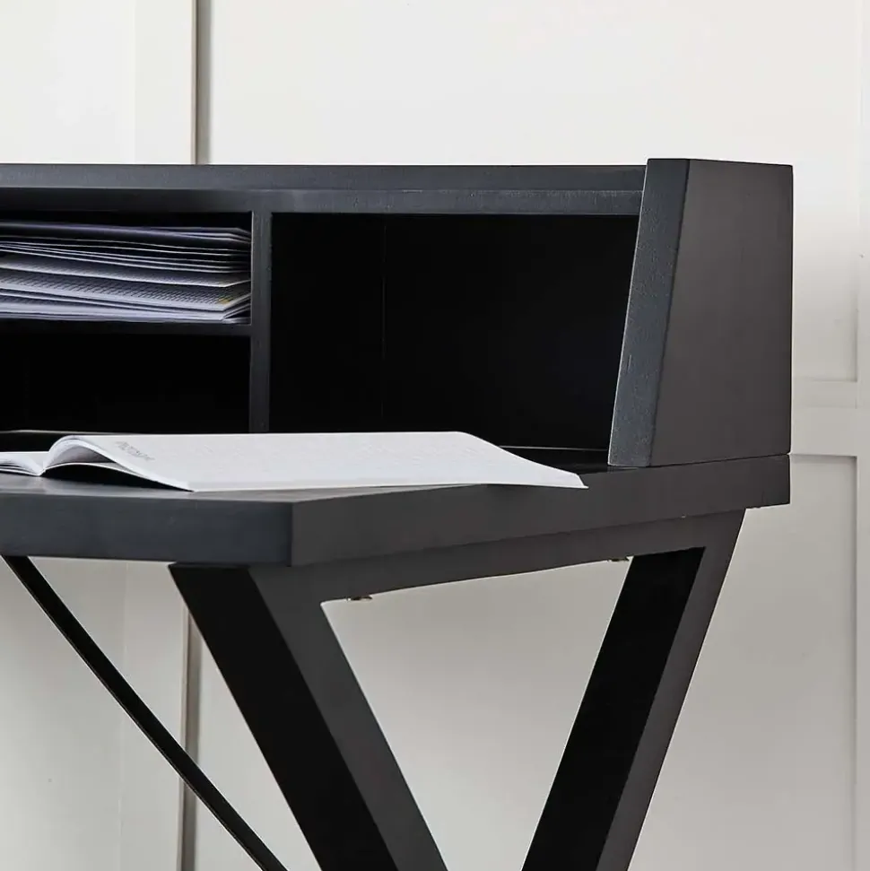 Lucia Desk