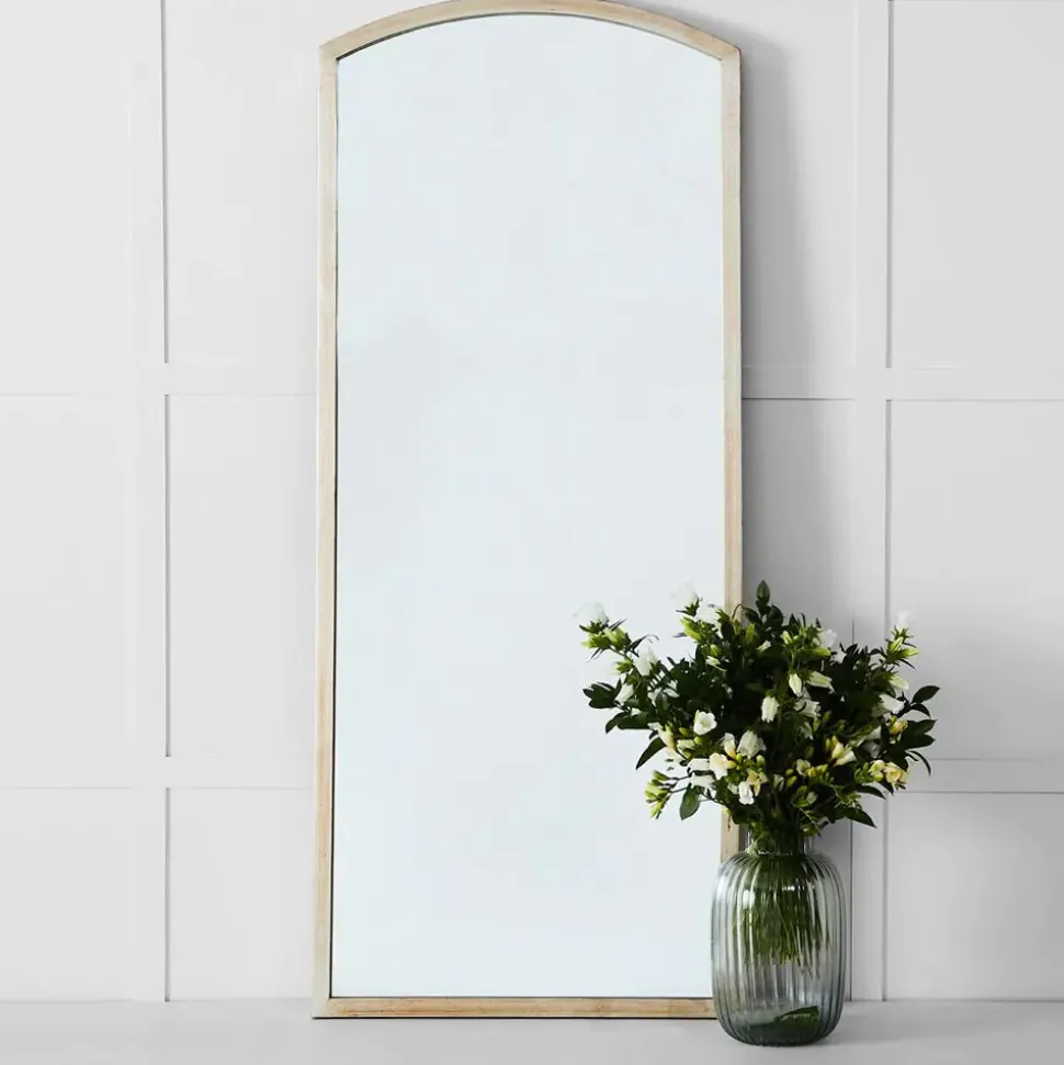 Maia Mirror