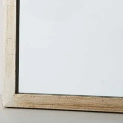 Maia Mirror