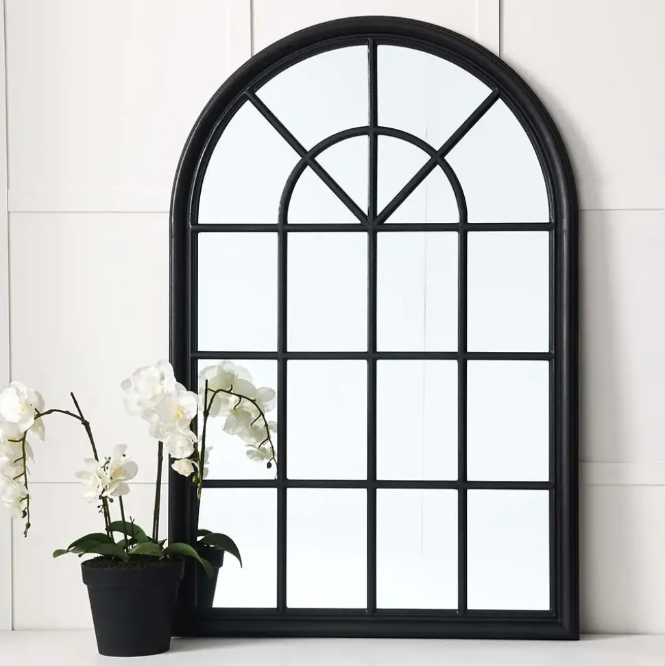 Martinique Curved Mirror