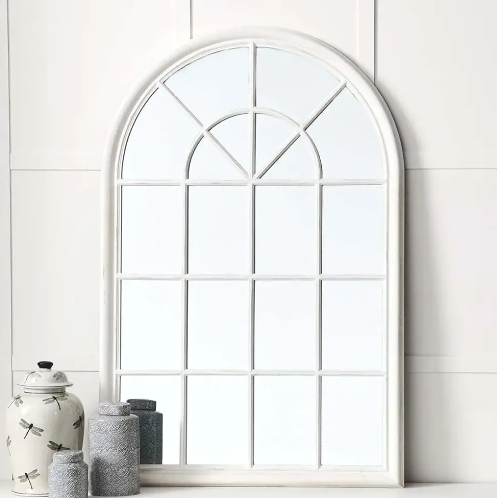 Martinique Curved Mirror