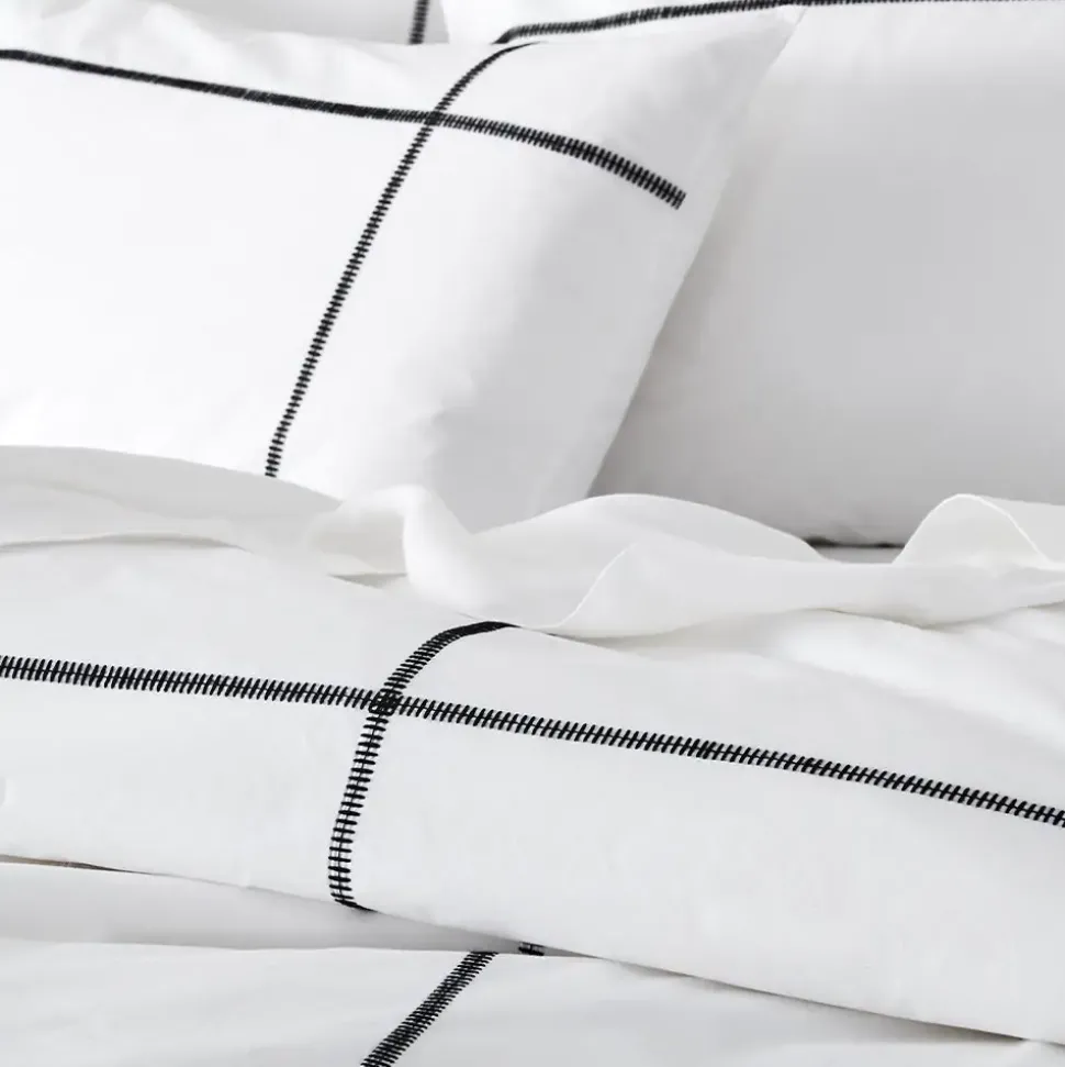 Metro Quilt Cover - White & Black