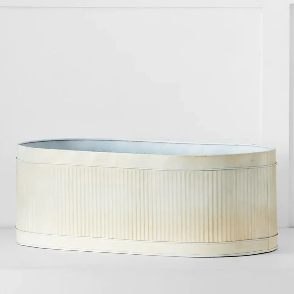 Montag Planter L