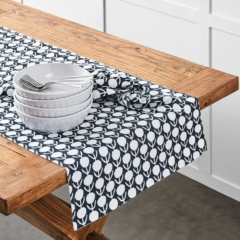 Nikita Table Runner