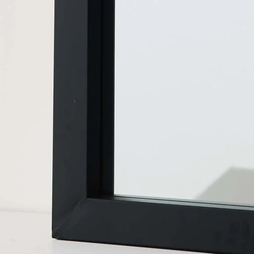 Oscar Mirror
