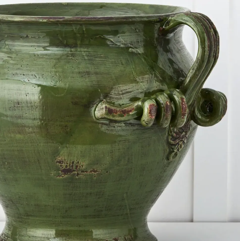 Pelike Urn