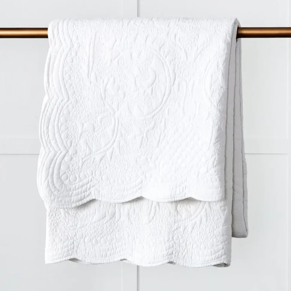 Pembroke Coverlet 240x260