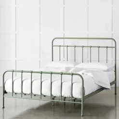 Quinn Queen Bed