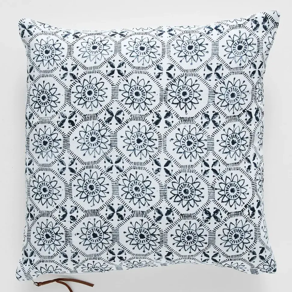 Ravi Cushion 50x50