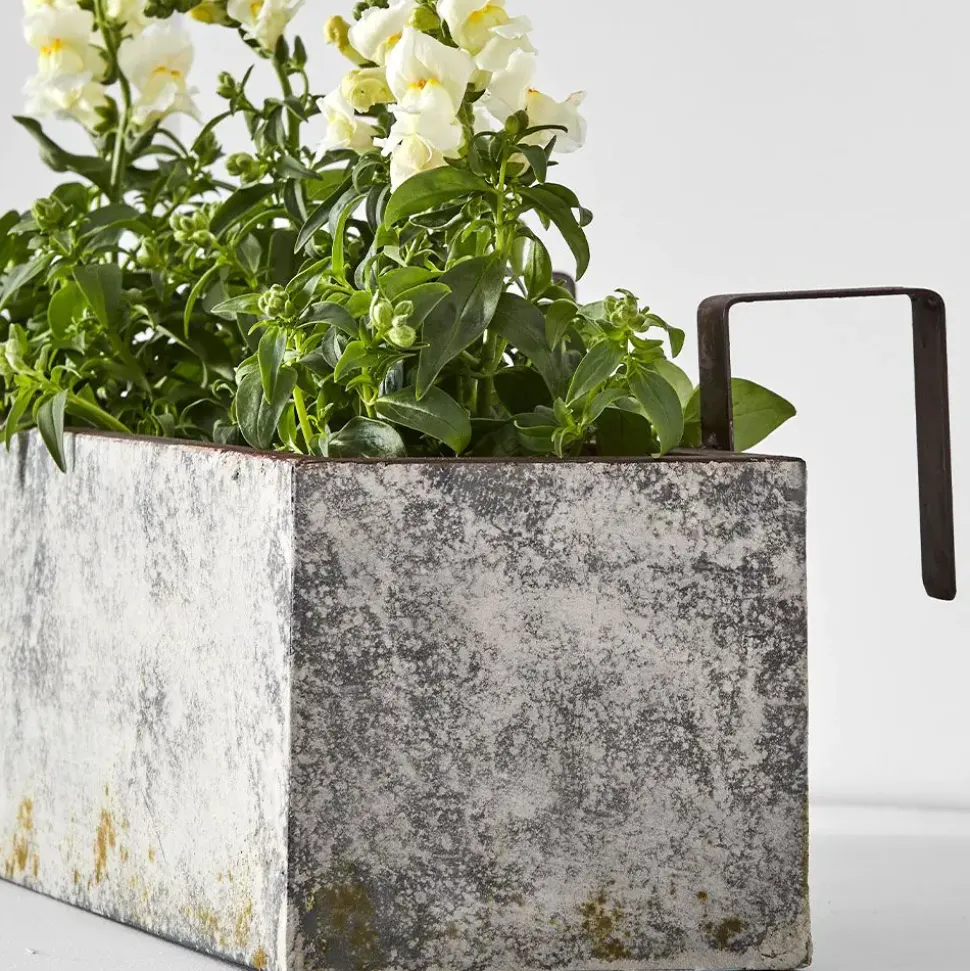 Segovia Planter
